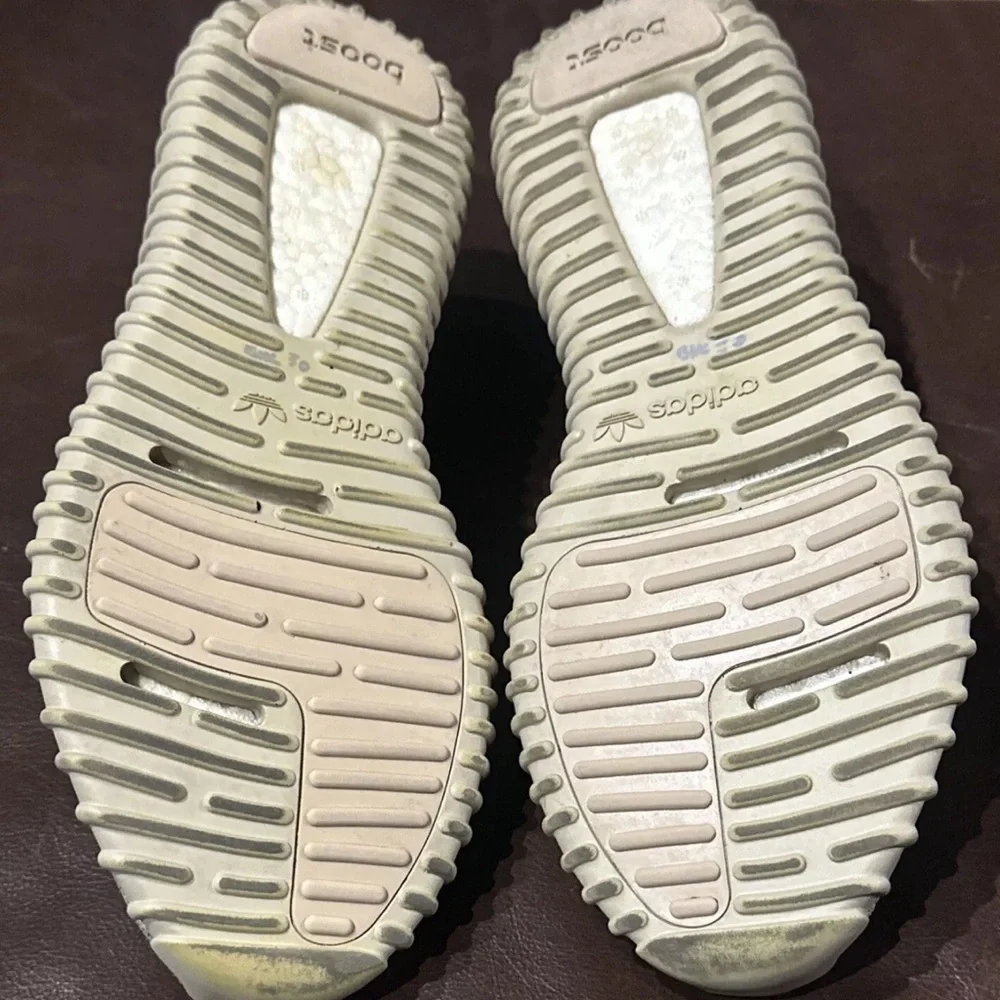 Men’s Size 8 - adidas Yeezy Boost 350 Oxford Tan AQ2661